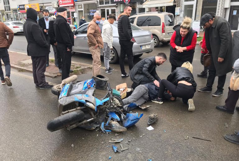 17 YAŞINDAKİ MOTOSİKLET SÜRÜCÜSÜ YARALANDI
