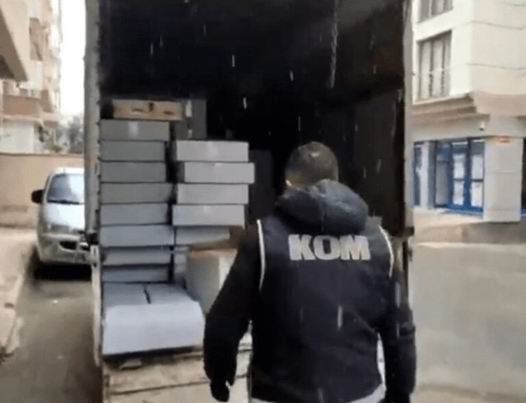 KAÇAK TÜTÜN OPERASYONU: 3 GÖZALTI