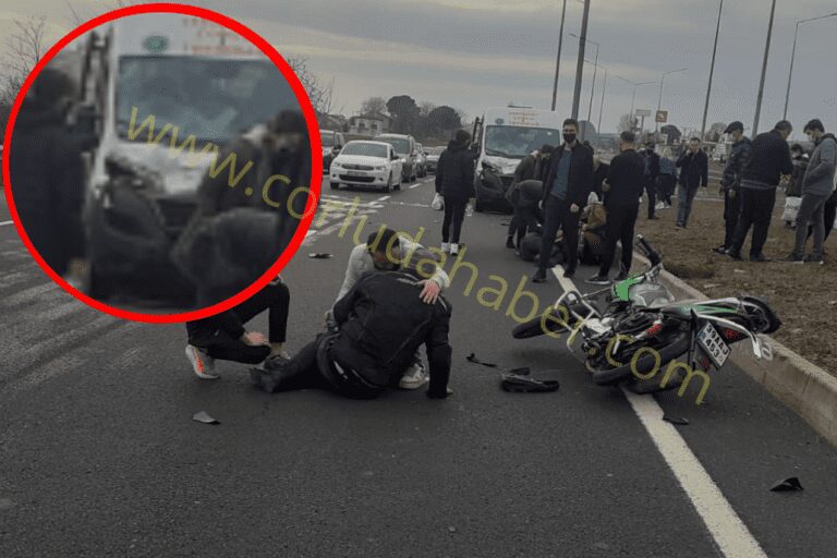 MOTOSİKLET İLE MİNİBÜS ÇARPIŞTI: 1’İ AĞIR 3 YARALILA