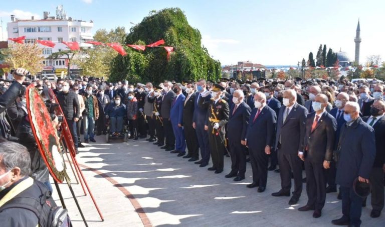 29 EKİM CUMHURİYET BAYRAMI ÇELENK SUNMA TÖRENİ DÜZENLENDİ