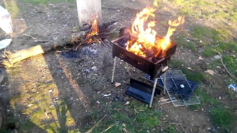 MANGAL ATEŞİ NEDENİYLE SAÇI TUTUŞAN ÇOCUK YARALANDI