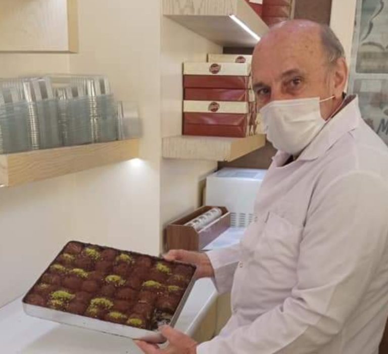 KORONAVİRÜSE YENİK DÜŞEREK HAYATINI KAYBETTİ