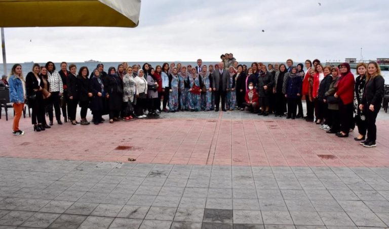 BAŞKAN ALBAYRAK KADIN ÇİFTÇİLER İLE BULUŞTU