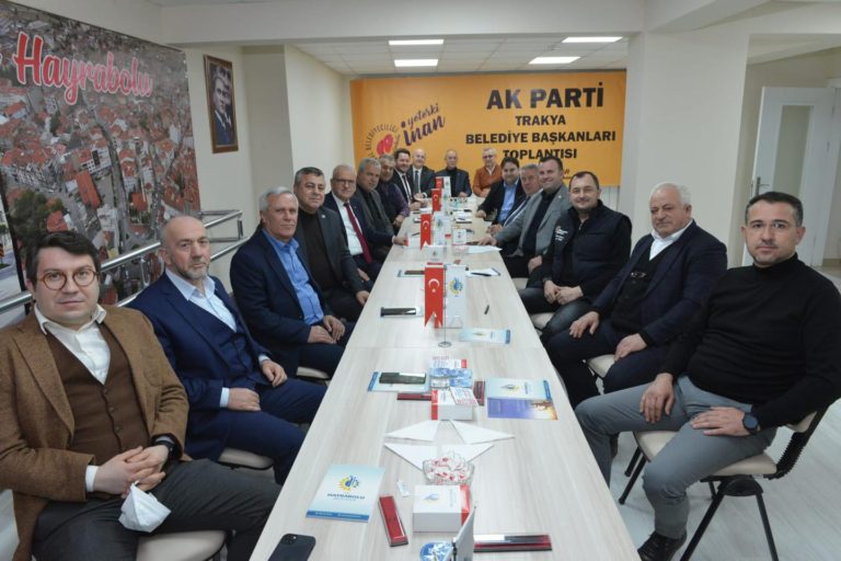 Başkan Yüksel Hayrabolu’da Gönül Belediyeciliği toplantısına katıldı