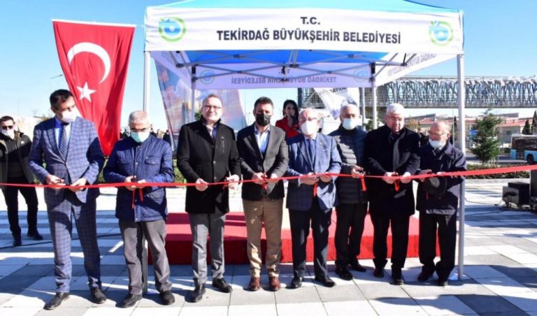 BÜLENT ECEVİT BULVARI YAYA ÜST GEÇİDİ DÜZENLENEN TÖRENLE HİZMETE AÇILDI