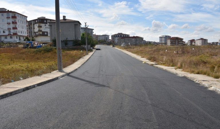ÇERKEZKÖY İLÇESİ TEVFİK FİKRET CADDESİ’NDE BSK SICAK ASFALT ÇALIŞMASI GERÇEKLEŞTİRİLDİ