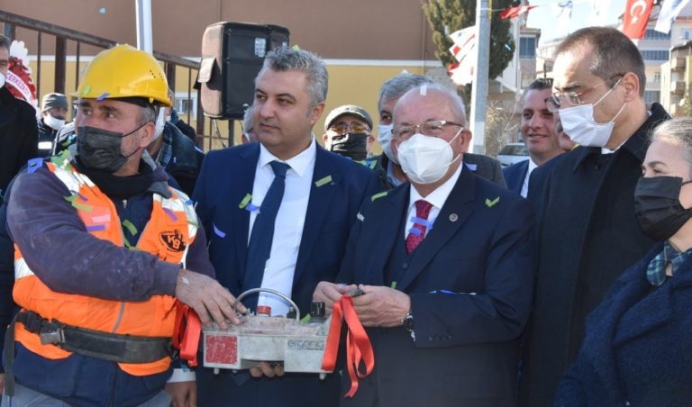 MALKARA ÇOK AMAÇLI SALON’UN TEMELİ DÜZENLENEN TÖRENLE ATILDI