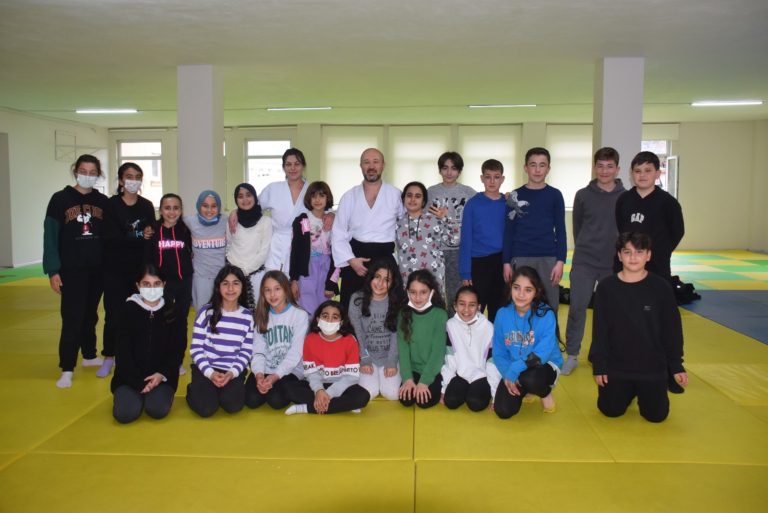 Süleymanpaşa Belediyesi çevre ilçelerden 200 öğrenciyi ağırladı