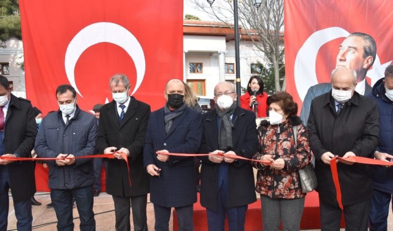 ZÜBEYDE HANIM PARKI HİZMETE AÇILDI