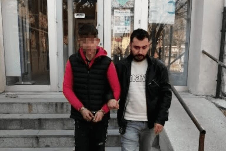 Hırsızlık Suçundan Aranan Şüpheli Denetiminde Yakalandı