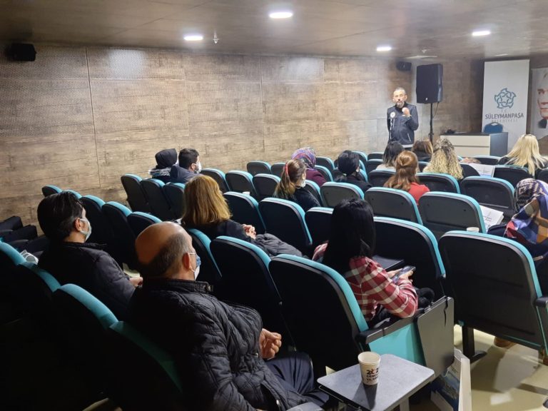 Okul Aile Birliği başkanlarına narkotik semineri verildi