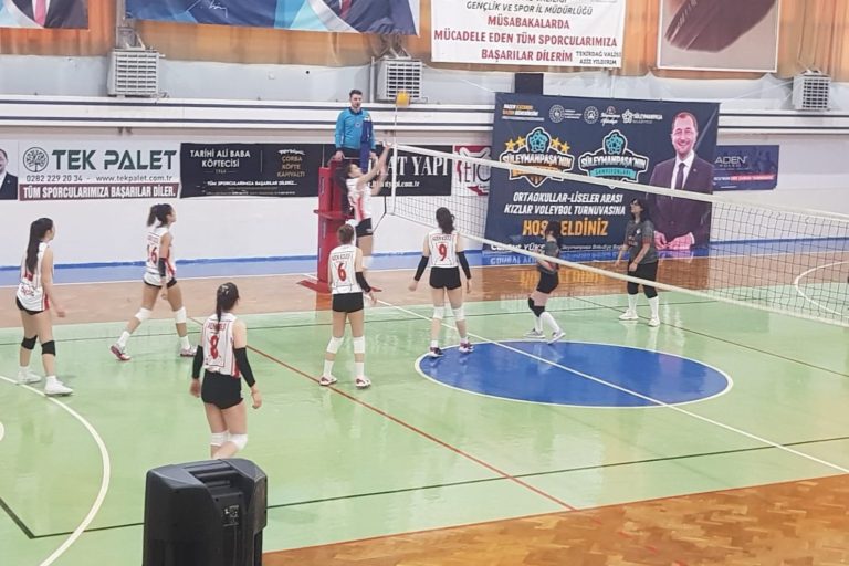 Süleymanpaşa’nın Kızları voleybolda da yükseliyor