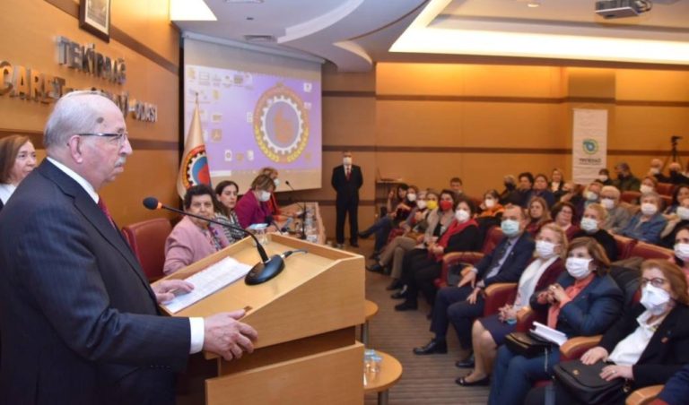 TEKİRDAĞ “KADIN VE TOPLUM” PANELİNE EV SAHİPLİĞİ YAPTI