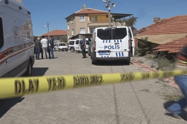 Lüleburgaz’da, balkondan düşen bebek yaralandı