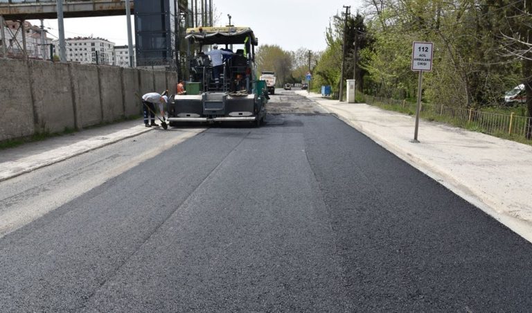 ÇERKEZKÖY’DE 1500 TON SICAK ASFALT SERİMİ GERÇEKLEŞTİRİLDİ