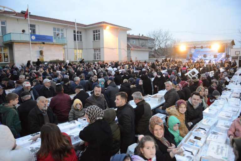 Karacakılavuz ve Banarlı Gönül Sofrasında buluştu