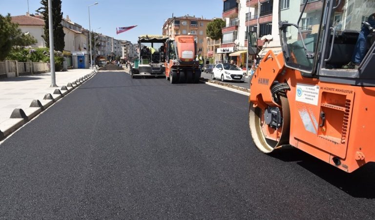 MARMARAEREĞLİSİ’NDE 3100 TON SICAK ASFALT SERİMİ GERÇEKLEŞTİRİLDİ