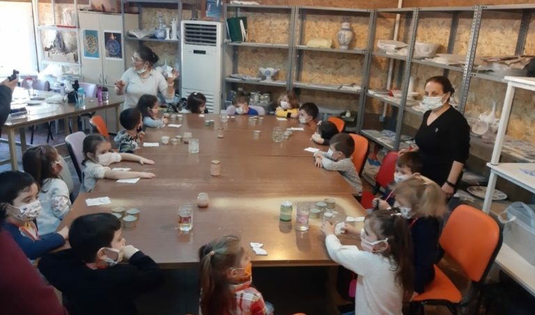 ÖĞRENCİLERDEN “SANATA ADIM ADIM” PROJESİ KAPSAMINDA  TEMEK KURSLARINA ZİYARET