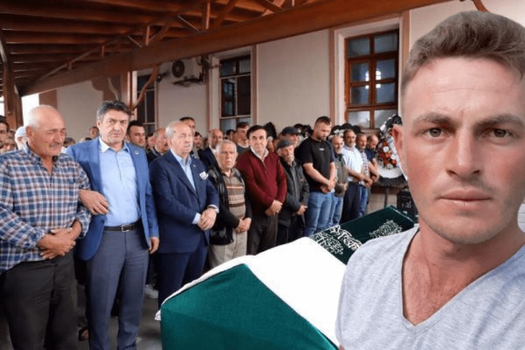 Elektrik Akımına Kapılıp Ölen Fetin Son Yolcuğuna Uğurlandı Elektrik Akımına Kapılıp Ölen Fetin Son Yolcuğuna Uğurlandı
