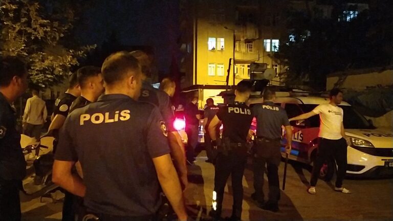 Arkadaş Kavgası Hastanede Bitti! Yumruk ve Tekmeyle Dövdü