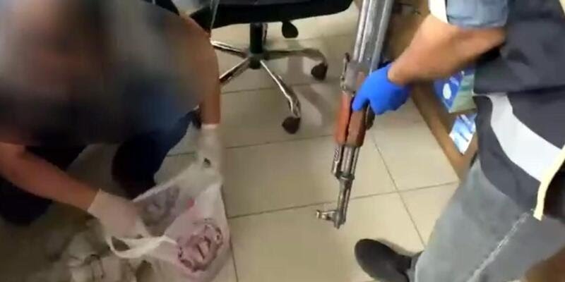 Suç Örgütüne Operasyonda 9 Tutuklama Suç Örgütüne Operasyonda 9 Tutuklama