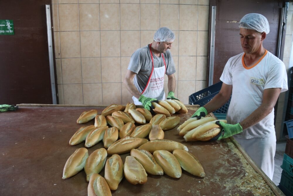 Ergene Belediyesi Kaliteli ve Ucuz Ekmek Hizmetine Devam Ediyor Ergene Belediyesi Kaliteli ve Ucuz Ekmek Hizmetine Devam Ediyor