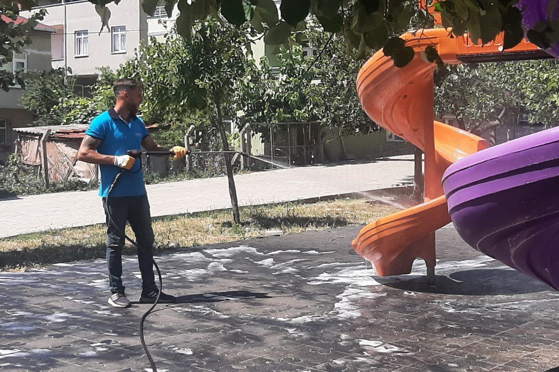 Süleymanpaşa Belediyesinden şehrin her yerinde bayram temizliği Süleymanpaşa Belediyesinden şehrin her yerinde bayram temizliği