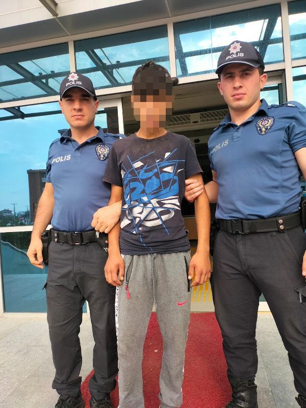 Keşan’da elektrik kablosu çalan hırsızlık şüphelisi tutuklandı Keşan’da elektrik kablosu çalan hırsızlık şüphelisi tutuklandı