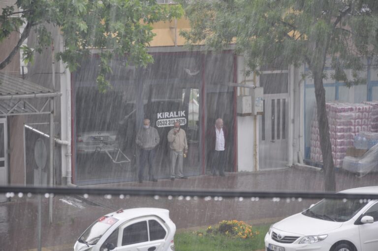 ‘Kuvvetli Yağış’ Uyarısı