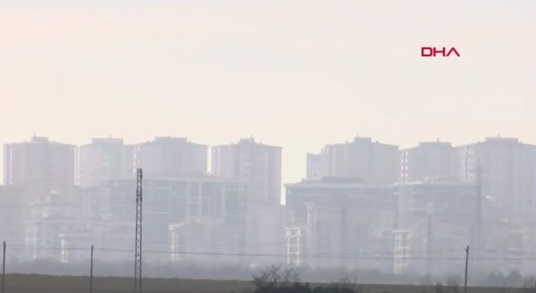 Çorlu’da Ağır Kokular Etkili Olmaya Devam Ediyor: ‘Pandemi Bitti, Hava Kirliliği Arttı’