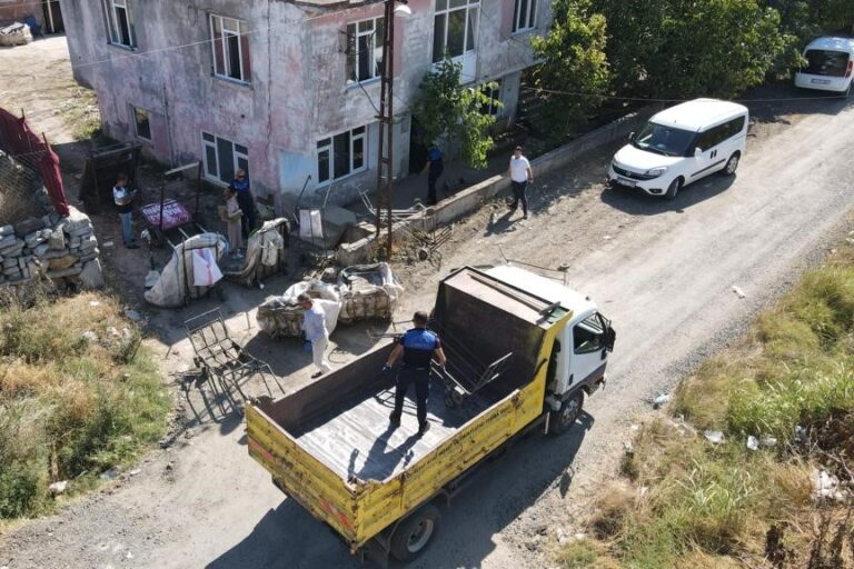Zabıtadan hava destekli çekçek operasyonu