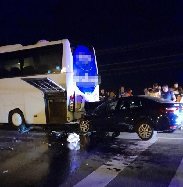 Otobüse Arkadan Çarptı: 2 Kişi Öldü: Otobüs Şoförü Tutuklandı!