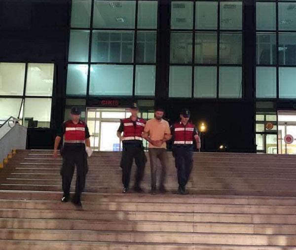 Cinsel İlşki ve 11 Farklı Suçtan Aranıyordu: Sahte Kimlikle Yakalandı!