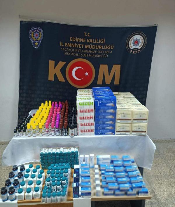 Edirne’de, kaçak tütün ve vücut geliştirme hapları ele geçirildi Edirne’de, kaçak tütün ve vücut geliştirme hapları ele geçirildi