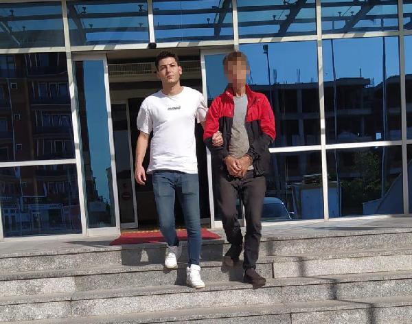 Keşan’da 13 yıl hapis cezasıyla aranan şüpheli yakalandı Keşan’da 13 yıl hapis cezasıyla aranan şüpheli yakalandı