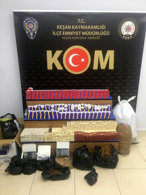 Keşan’da 14 bin 860 makaron ve 27 kilo tütün ele geçirildi Keşan’da 14 bin 860 makaron ve 27 kilo tütün ele geçirildi