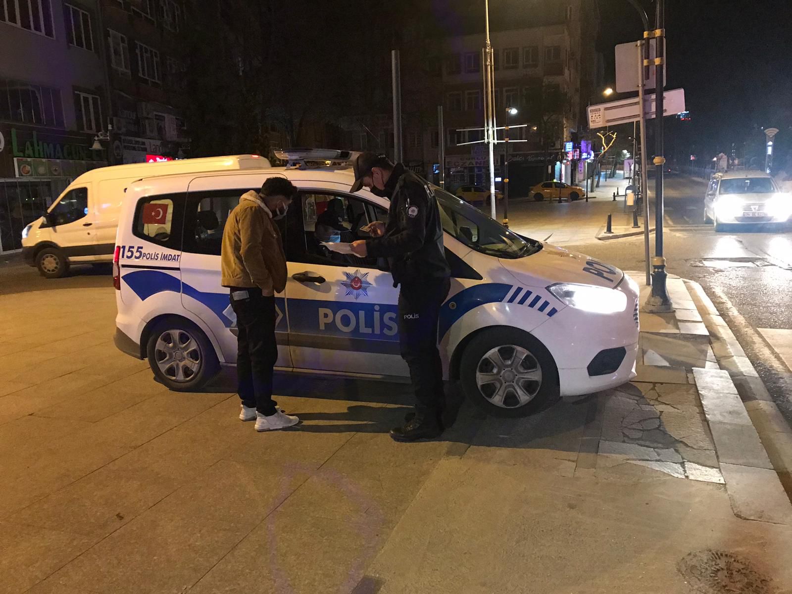 15 Yıl Hapis Cezası Bulunan Şahıs GBT Sorgusunda Yakalandı 15 Yıl Hapis Cezası Bulunan Şahıs GBT Sorgusunda Yakalandı