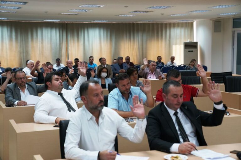 Çorlu Meclisinde Hangi AVM’ye Kıyak Geçildi