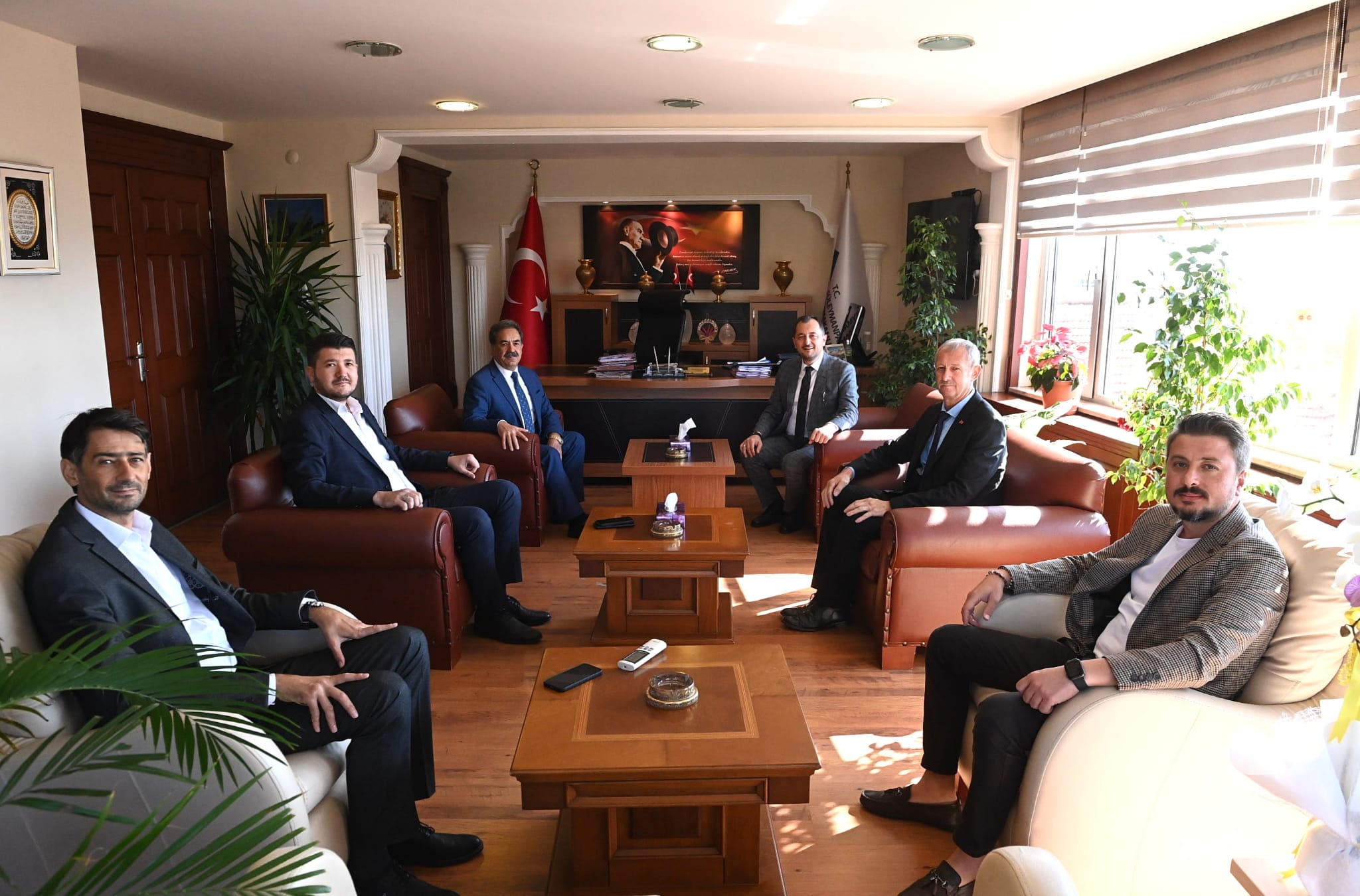 Başkan Yükselden göreve başlayan Kaymakam Mustafa Gülere ziyaret Başkan Yükselden göreve başlayan Kaymakam Mustafa Gülere ziyaret