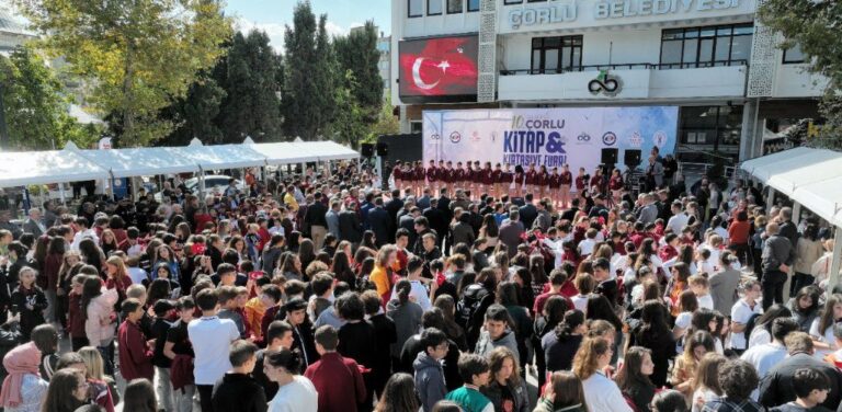 10. Çorlu Kitap & Kırtasiye Fuarı Sona Erdi