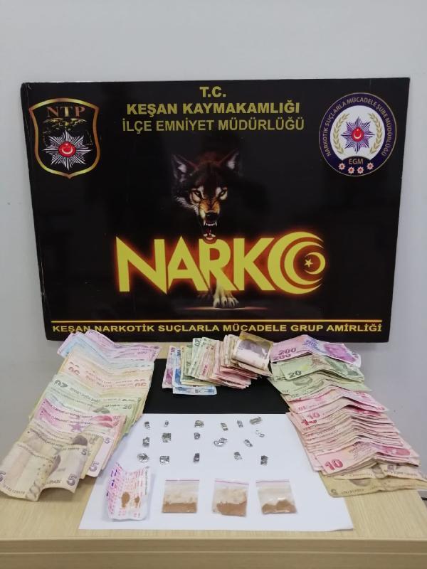 Edirne’deki uyuşturucu operasyonlarında 2 tutuklama Edirne’deki uyuşturucu operasyonlarında 2 tutuklama