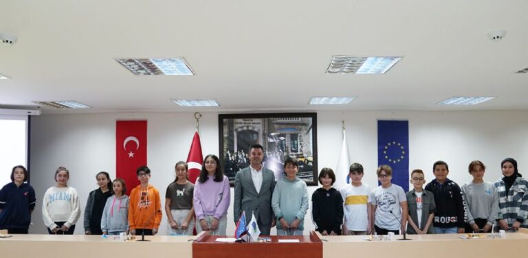 Çocuk Meclisi 2. Dönem Üyeleri Göreve Başladı