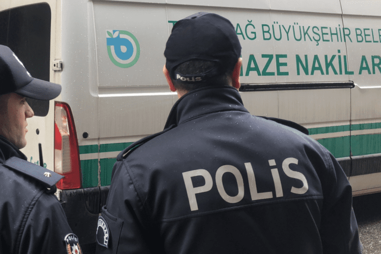 35 Yaşındaki Genç Evinde Ölü Bulundu