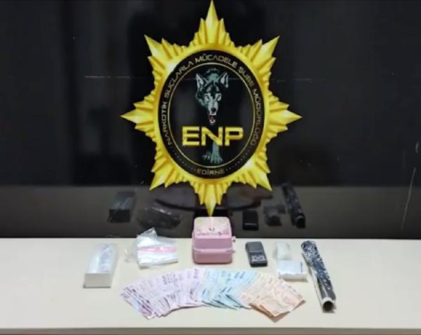 Edirne’de uyuşturucu operasyonunda 3 tutuklama Edirne’de uyuşturucu operasyonunda 3 tutuklama