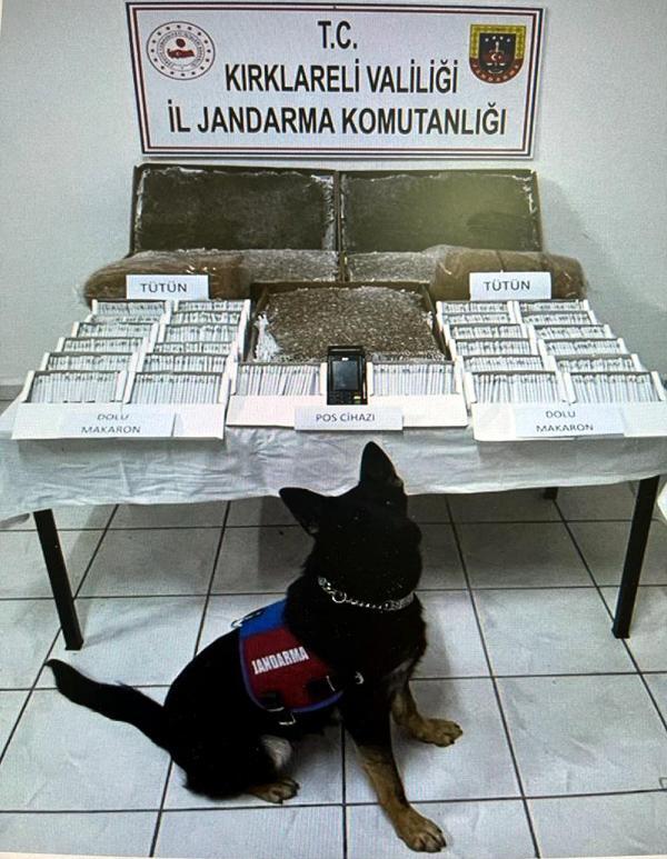 Kırklareli jandarmasından uyuşturucu ve kaçak tütün operasyonu: 5 gözaltı Kırklareli jandarmasından uyuşturucu ve kaçak tütün operasyonu: 5 gözaltı