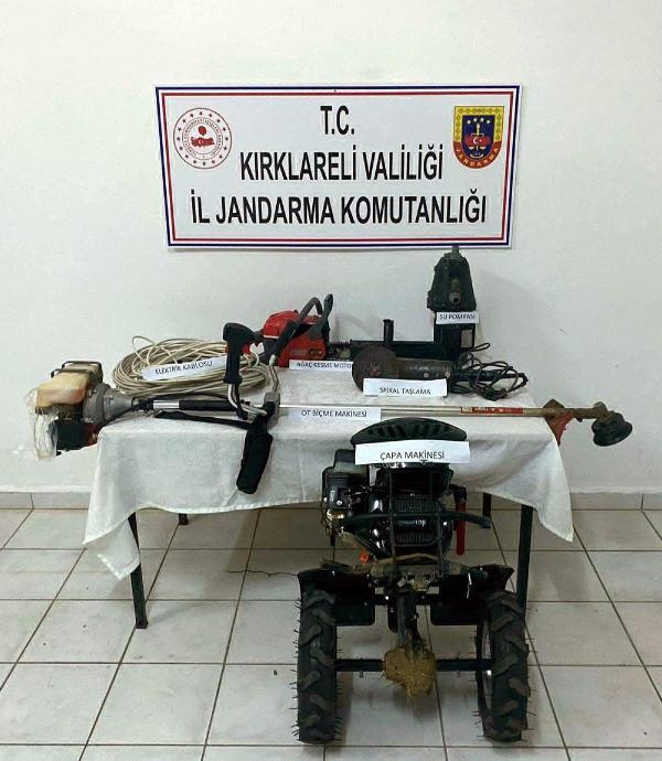 Kırklareli’de bağ evinden hırsızlık şüphelisi 3 kişi yakalandı Kırklareli’de bağ evinden hırsızlık şüphelisi 3 kişi yakalandı