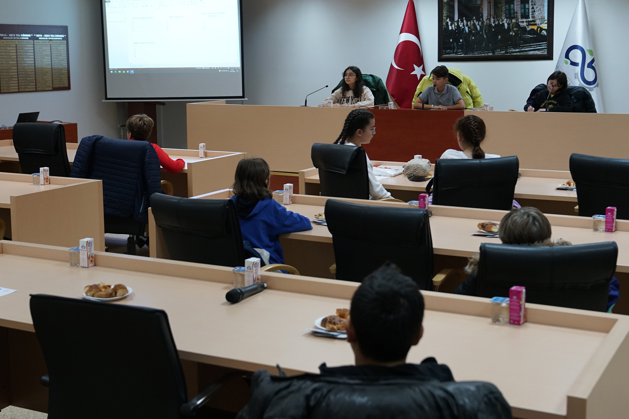 Çocuk Meclisi Üyeleri İkinci Meclis Toplantısını Gerçekleştirdi Çocuk Meclisi Üyeleri İkinci Meclis Toplantısını Gerçekleştirdi