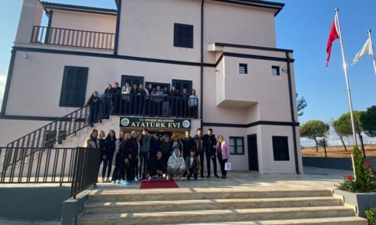 Ergene Belediyesi Atatürk Evi ve Müzesi Öğrencilerin Akınına Uğruyor