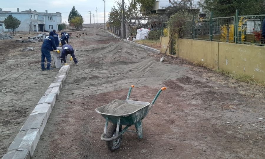 Güzel bir Ergene için çalışmaya, üretmeye devam Güzel bir Ergene için çalışmaya, üretmeye devam