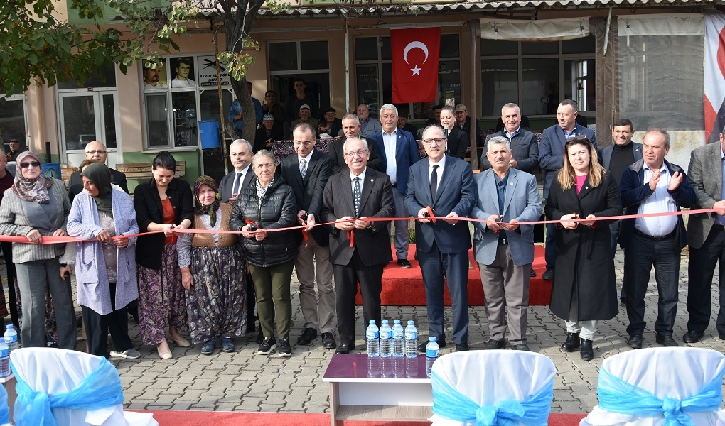 MALKARA İLÇESİNE BAĞLI HEMİT, YILANLI VE YAYLAGÖNE MAHALLELERİNİ BİRBİRİNE BAĞLAYAN YOL TÖRENLE HİZMETE AÇILDI MALKARA İLÇESİNE BAĞLI HEMİT, YILANLI VE YAYLAGÖNE MAHALLELERİNİ BİRBİRİNE BAĞLAYAN YOL TÖRENLE HİZMETE AÇILDI